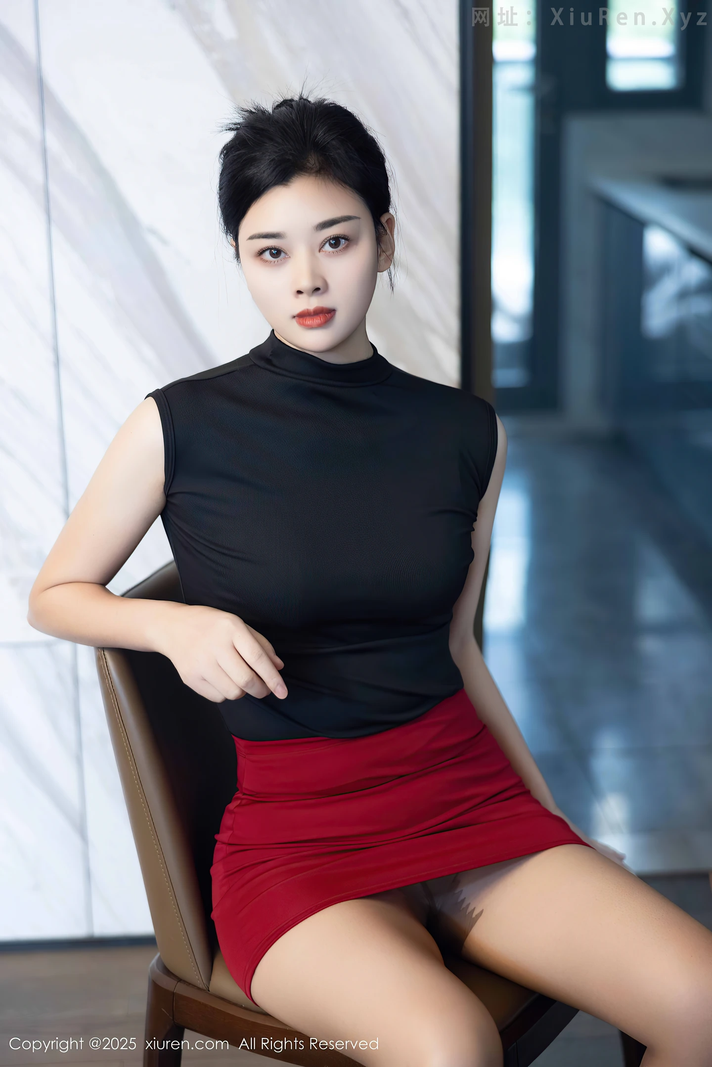 图片[6]-[XiuRen秀人网] VOL.10948 新人模特徐清妍性感黑色OL服饰露超薄黑丝秀曼妙身姿诱惑写真48P-秀人网官方网站